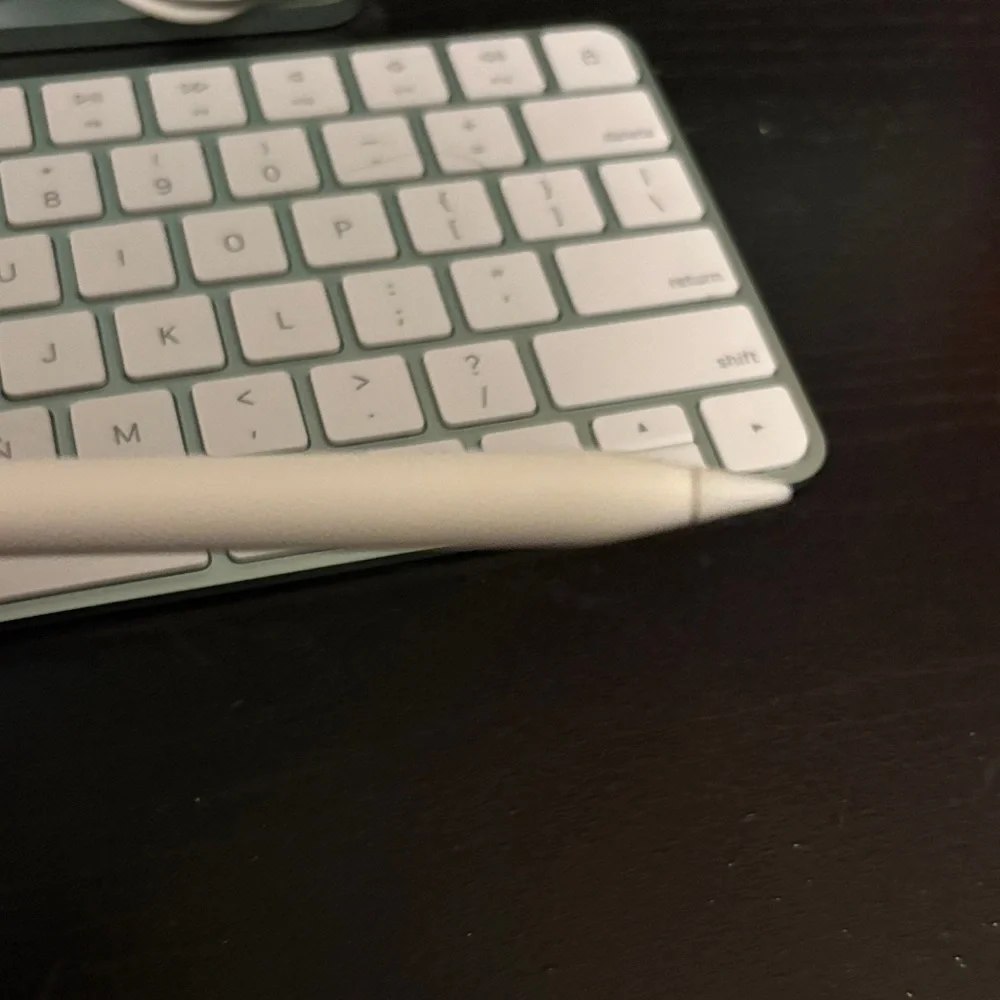Apple Pencil in White